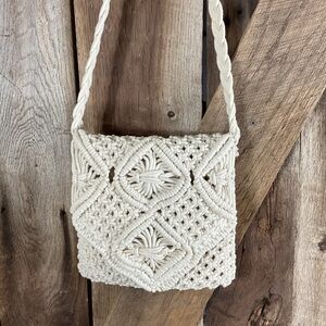 Tommy Bahama Boho Crossbody Macrame Ivory Woven Flap Bag Purse Crochet Weave